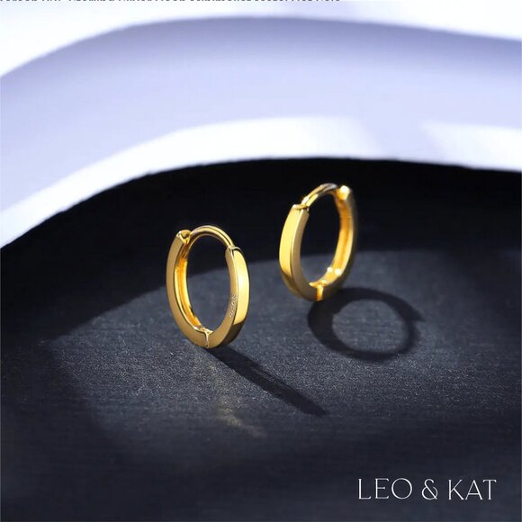 Dainty Minimalist Gold Huggie Earrings. 925 Sterling Silver. #1025 - Picture 4 of 5